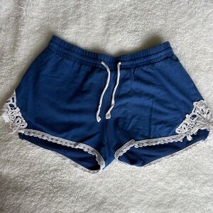 BLUE SHORTS W/ LACE TRIM - M